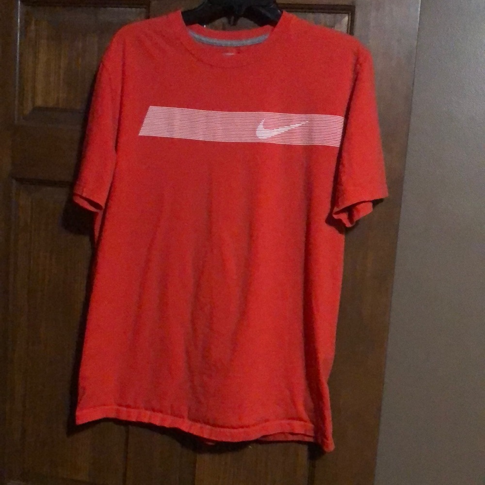 Men’s Nike T-shirt